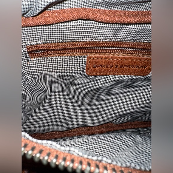 🔥🔥🔥 Spikes & Sparrow Genuine Leather Waist Belt Bag HANDS FREE Brandy New - Picture 8 of 14